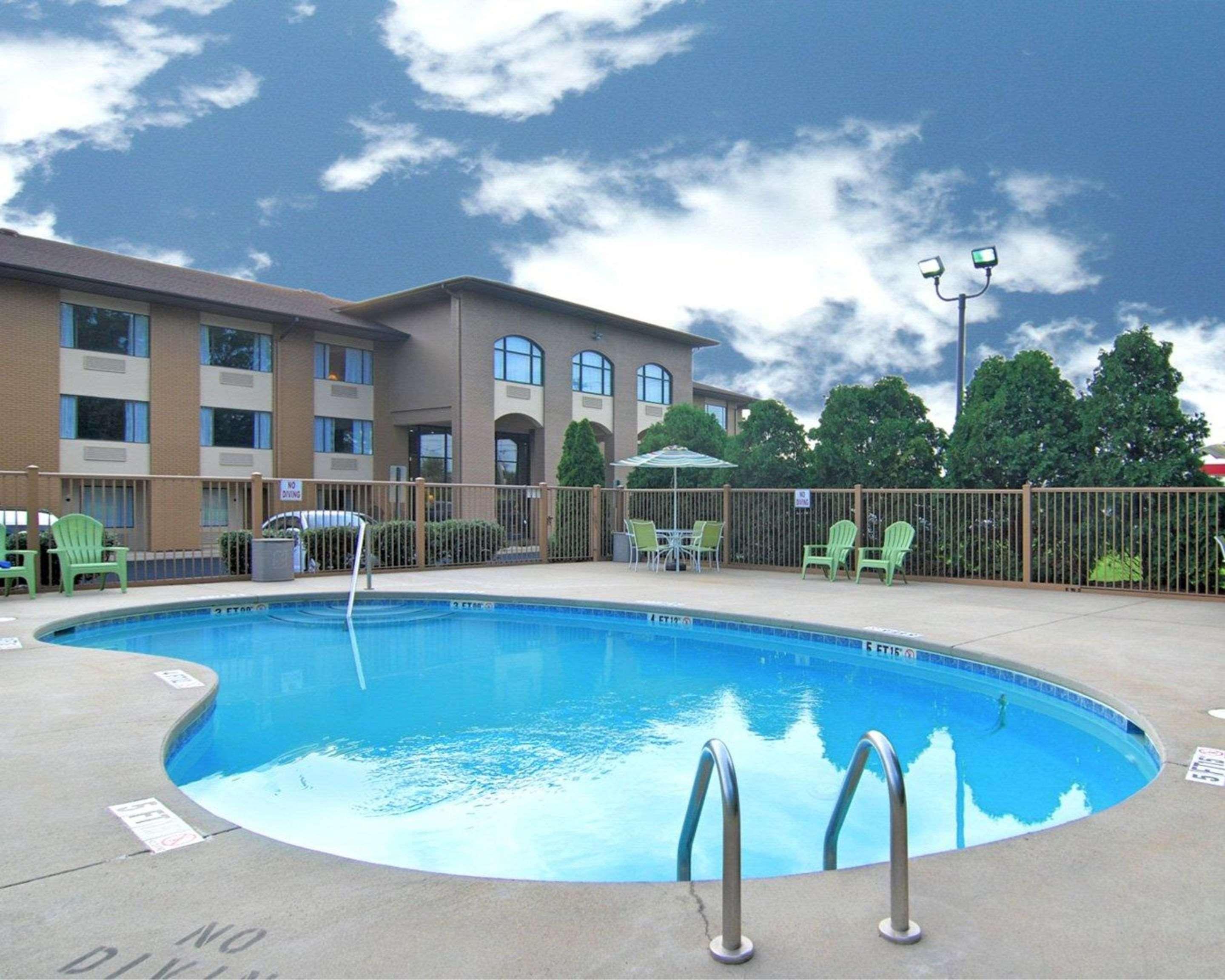 Quality Inn Lincolnton Bagian luar foto
