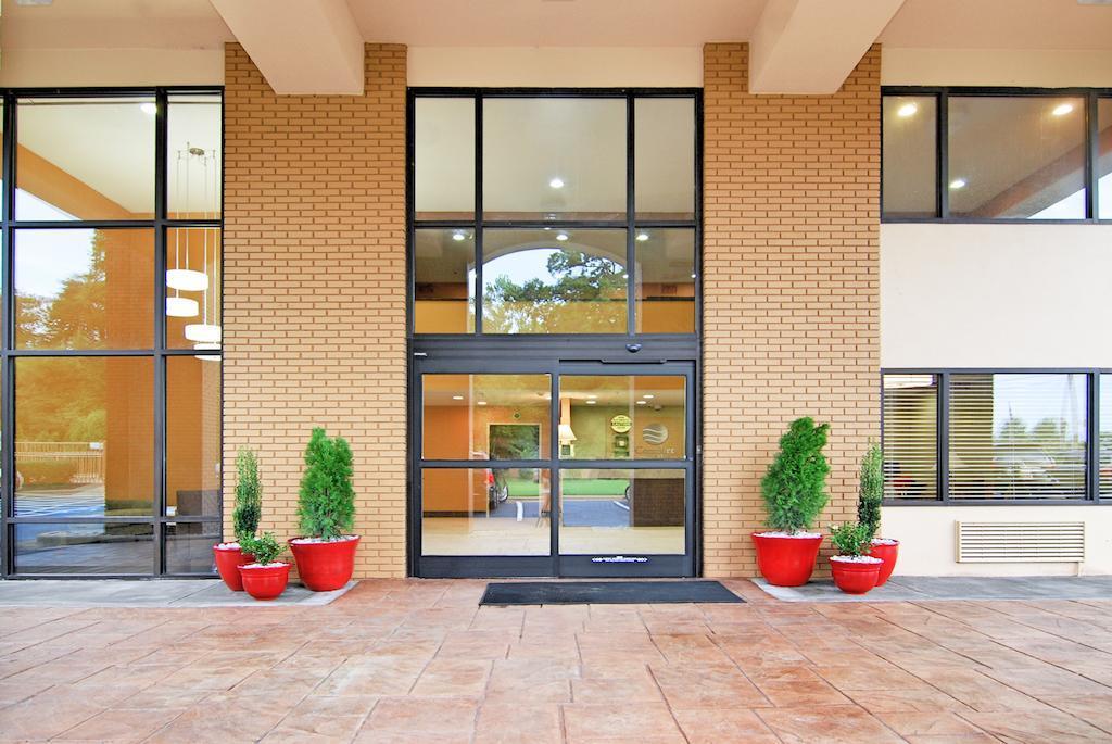Quality Inn Lincolnton Bagian luar foto